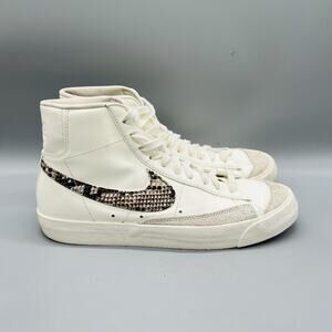 Nike Shoes Womens 11 White Leather Blazer Mid '77 SE Snakeskin Sneakers Comfort